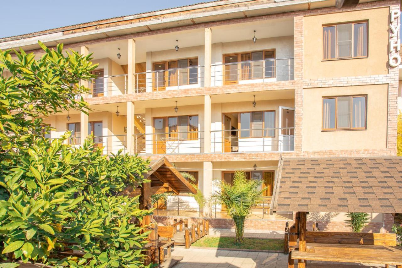 Руно Gagra Extérieur photo