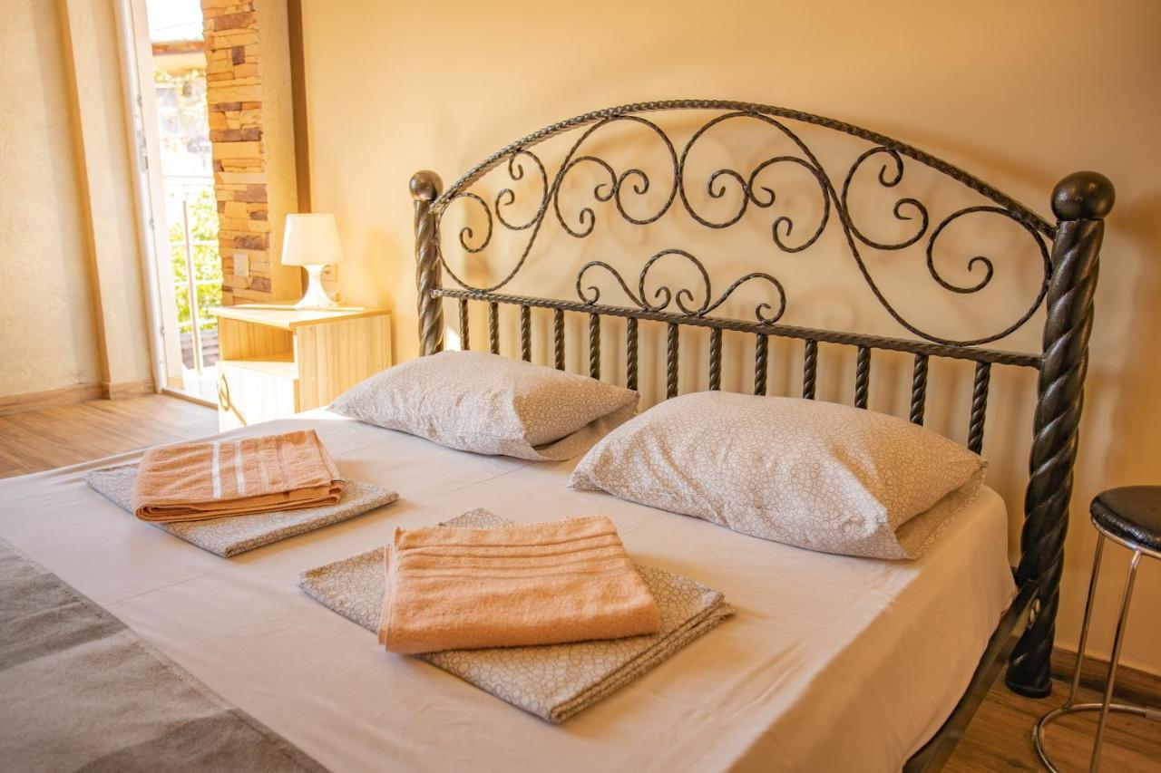 Руно Gagra Extérieur photo